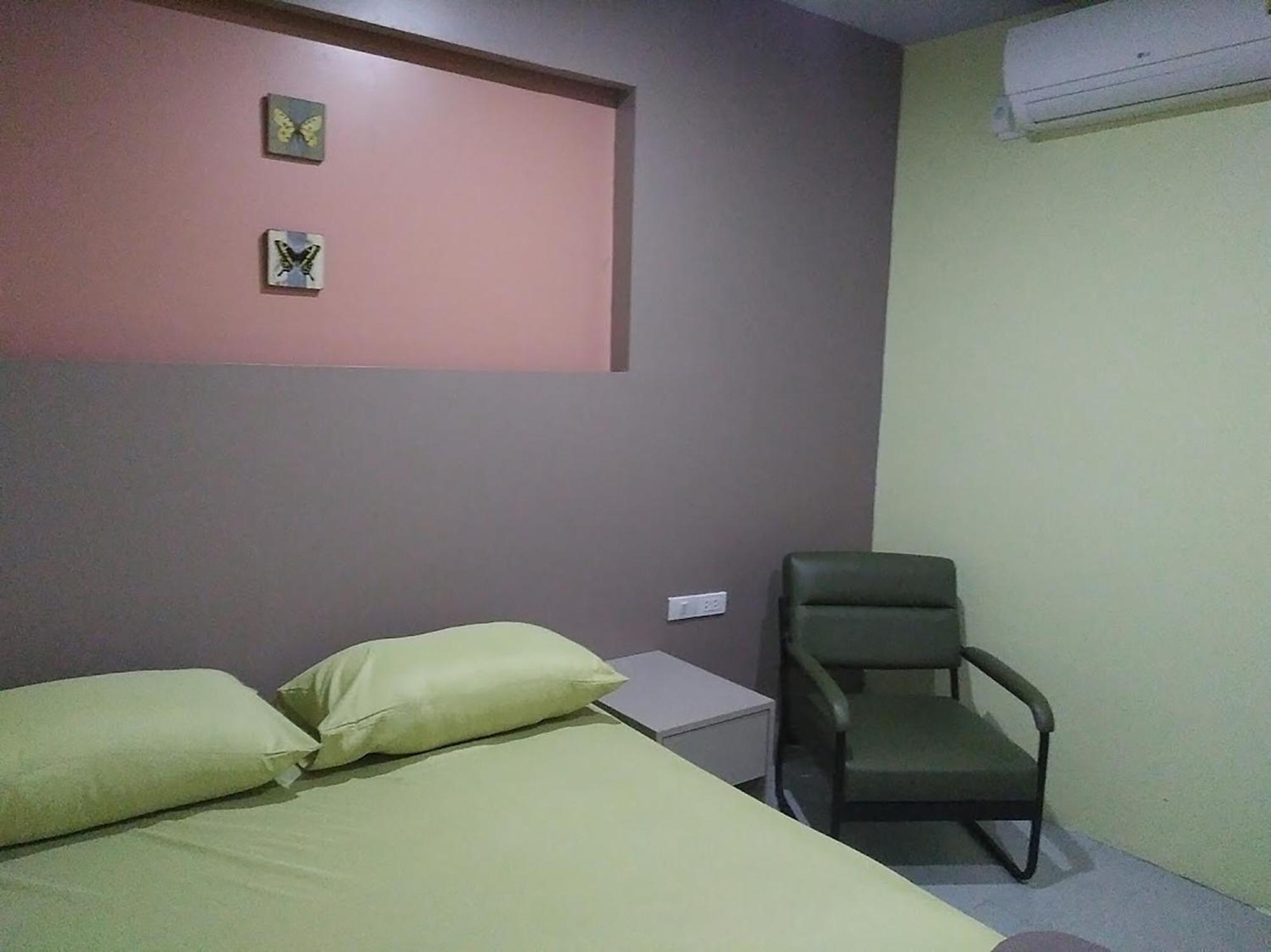 Отель In Phuket House Экстерьер фото